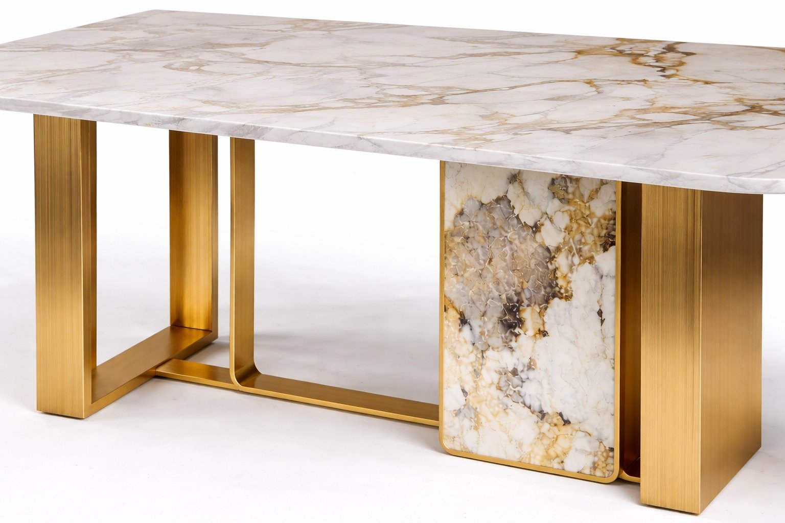 MONÉ DINING Thumbnail